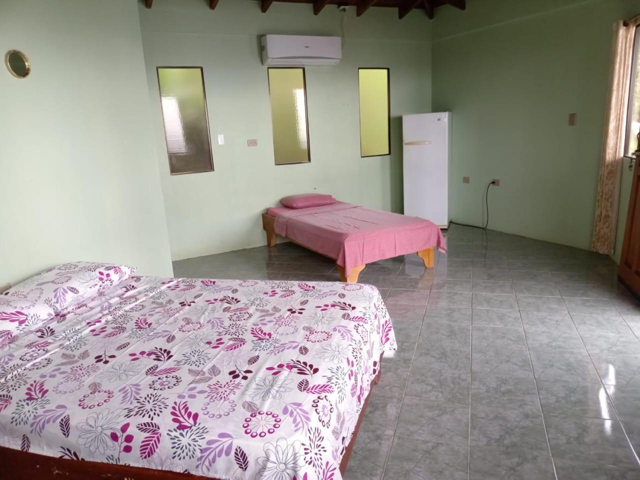 אוביטה Ballena Paraiso Lodge מראה חיצוני תמונה